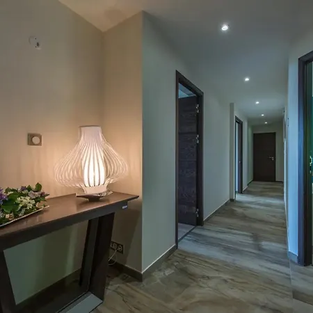 Sevrier- Panoramic Loft-mainfloor Apartamento *